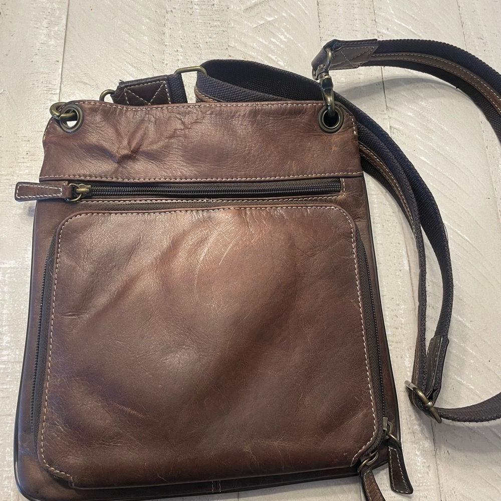 Brown Leather Gun Tote ‘n’ Mamas Crossbody Bag - Picture 2 of 5
